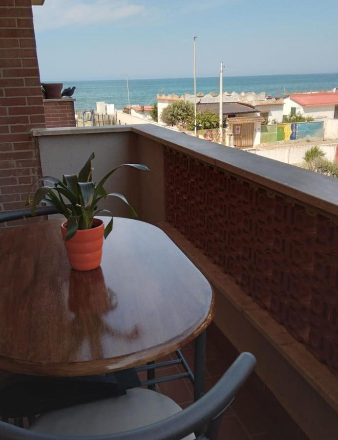 Tula 4 - Appartamento Vista Mare Passoscuro Exteriör bild